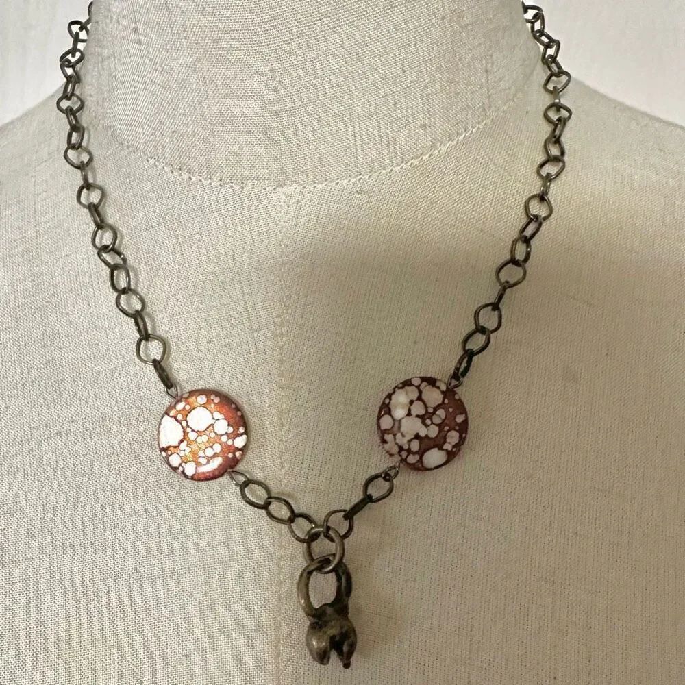 Mother of Pearl and brass tone pendant necklace